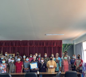 พิธีรับมอบเงินเพื่อช่วยเหลือผู้ประสบภัย กรณีเหตุวาตภัยและอัคคีภัย